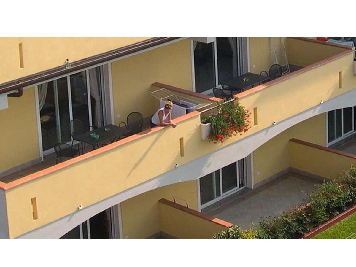 مانربا ديل جاردا Residence Miralago Rooms & Apartments المظهر الخارجي الصورة