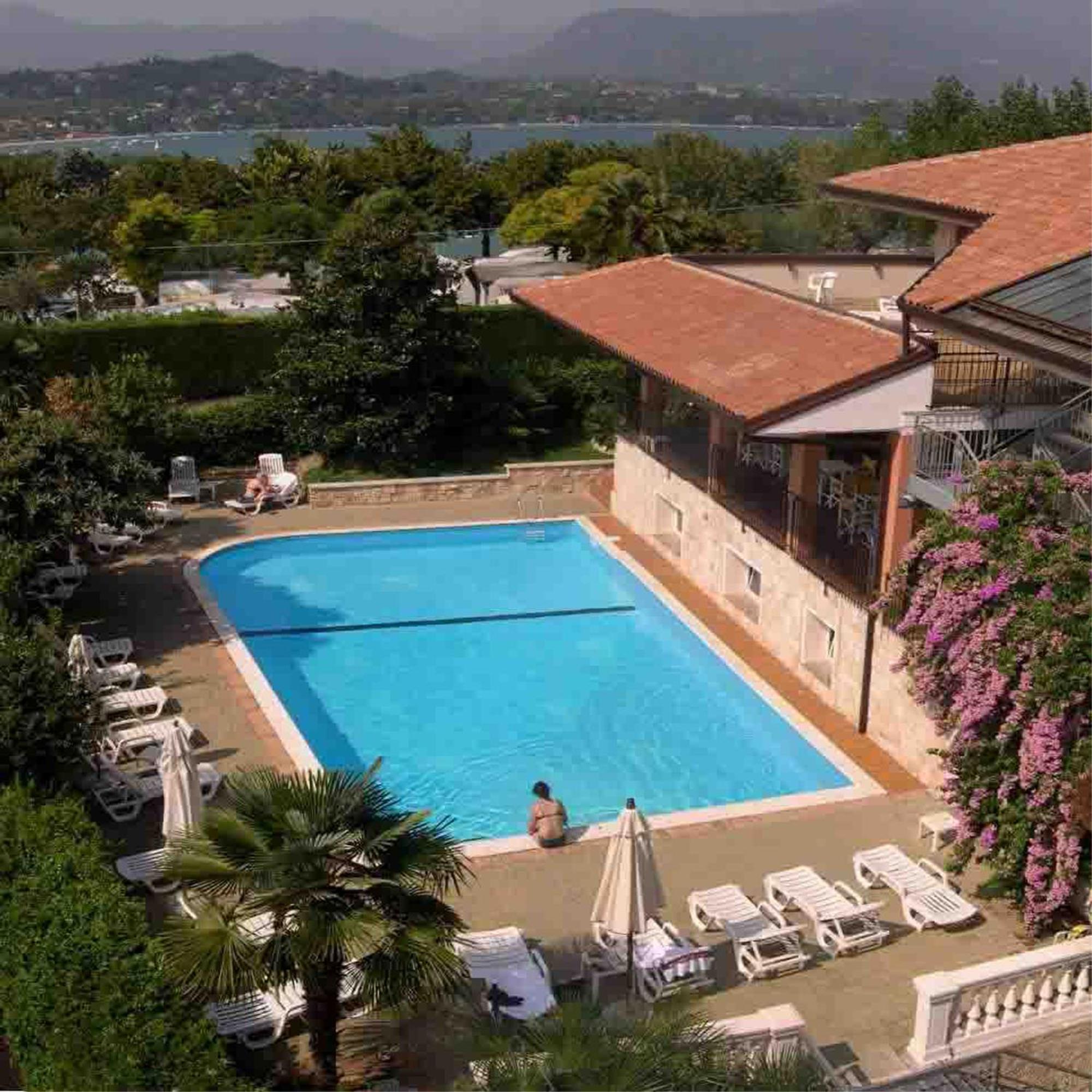 مانربا ديل جاردا Residence Miralago Rooms & Apartments المظهر الخارجي الصورة