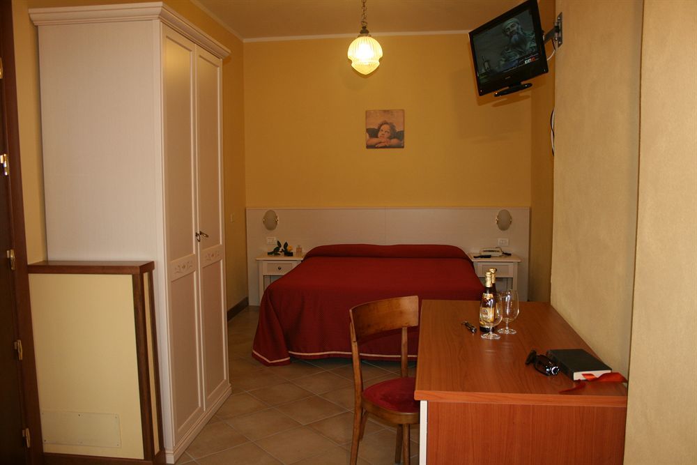 مانربا ديل جاردا Residence Miralago Rooms & Apartments المظهر الخارجي الصورة