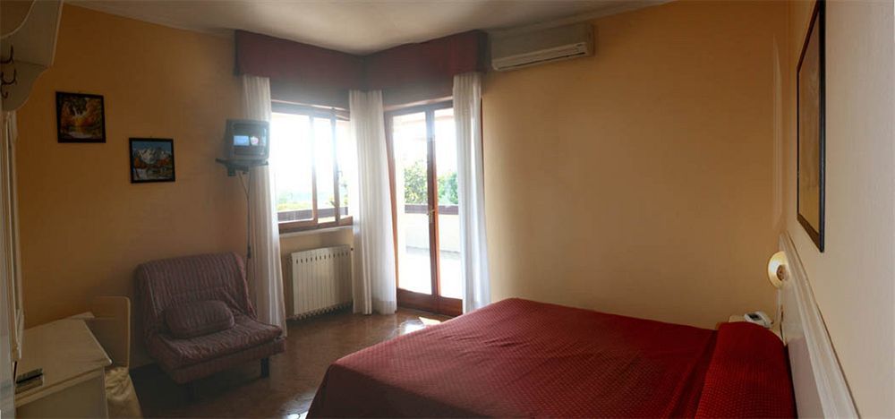 مانربا ديل جاردا Residence Miralago Rooms & Apartments المظهر الخارجي الصورة