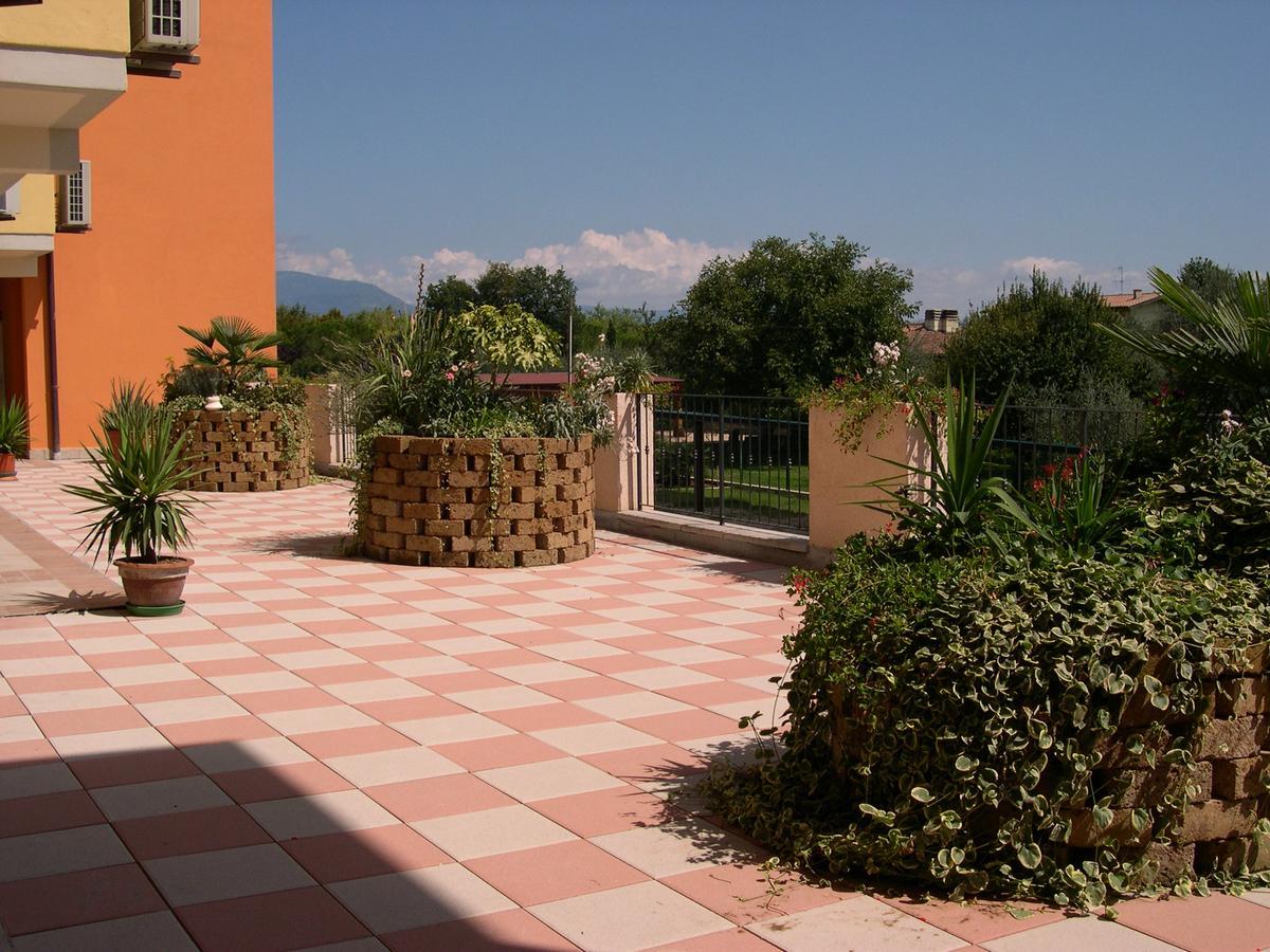 مانربا ديل جاردا Residence Miralago Rooms & Apartments المظهر الخارجي الصورة